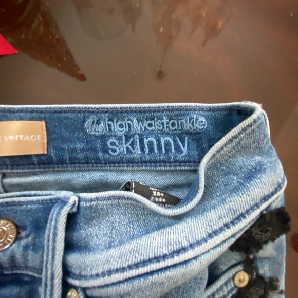 7 For all Mankind Luxe Vintage jeans size 26 with embroidery. - Picture 2 of 6